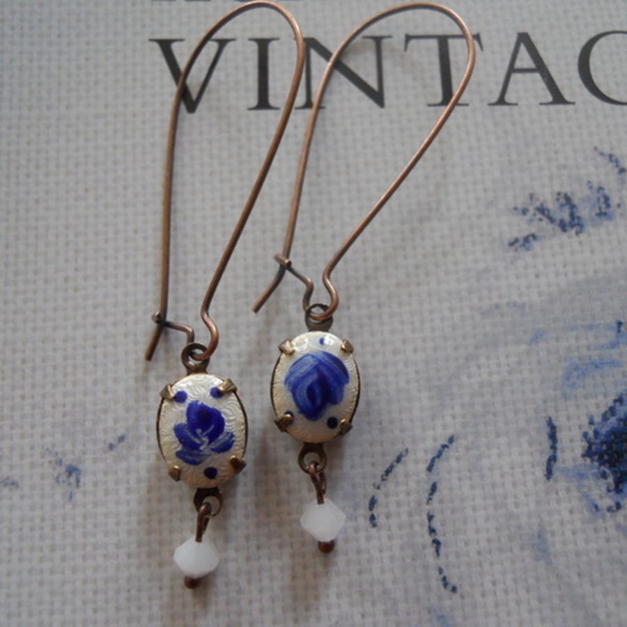 ♥ Shabby chic vintage enamel floral earrings