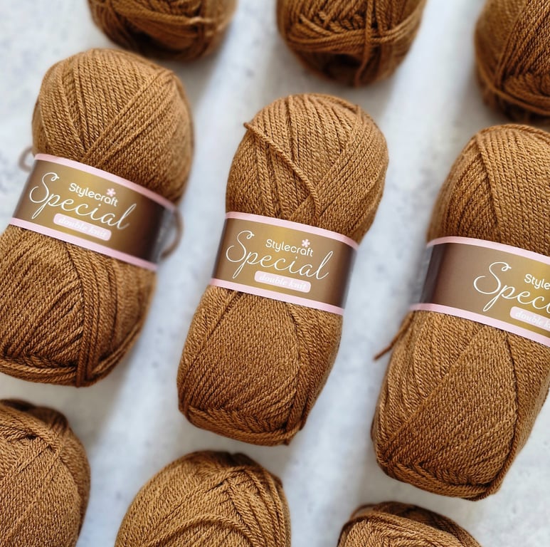Gingerbread Stylecraft Special DK 100g Balls - Shade No 1806