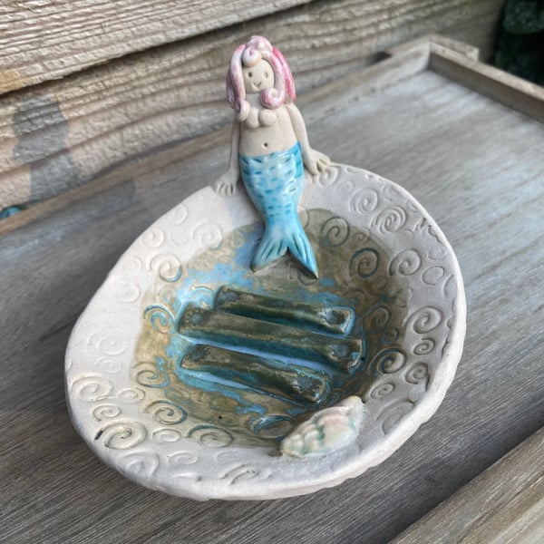Mermaid soap dish