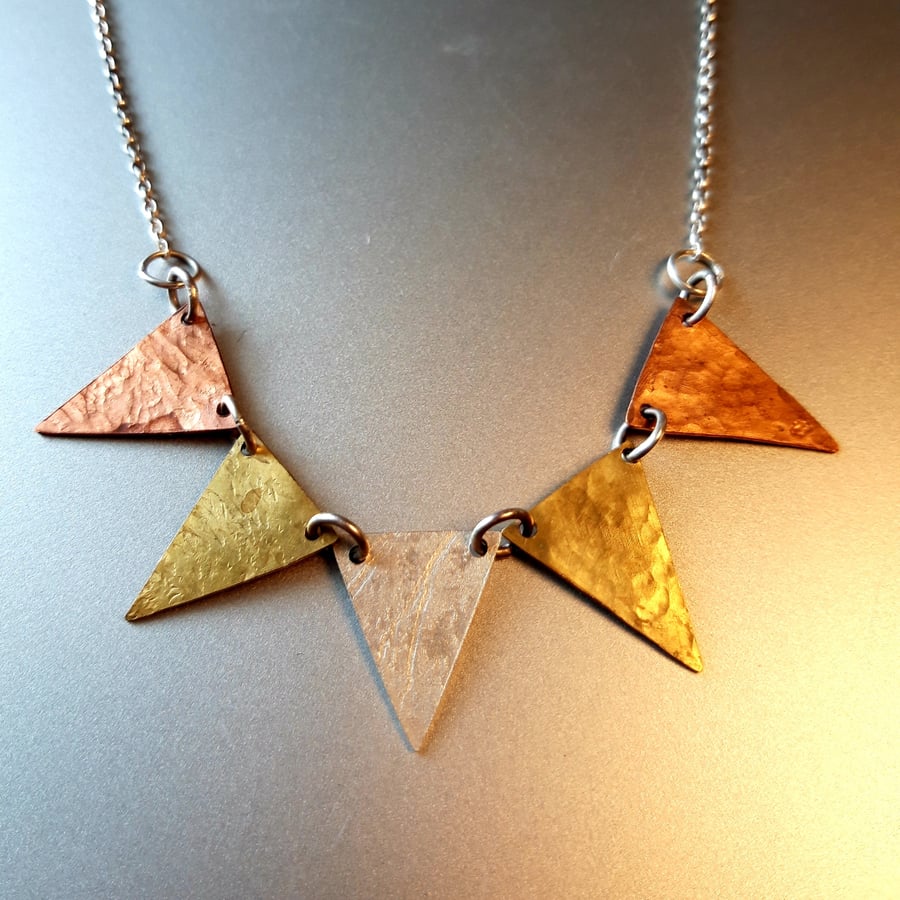 Metal Bunting Necklace