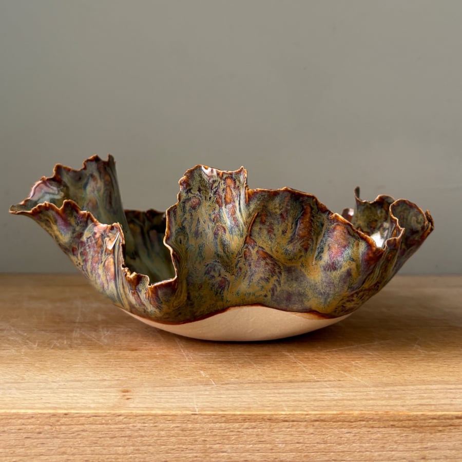 Handmade ceramic bowl, stoneware wavy key bowl, hall decor, trinket bowl