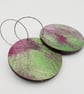 Green and cerise pink wooden hooped earrings  - Image 2