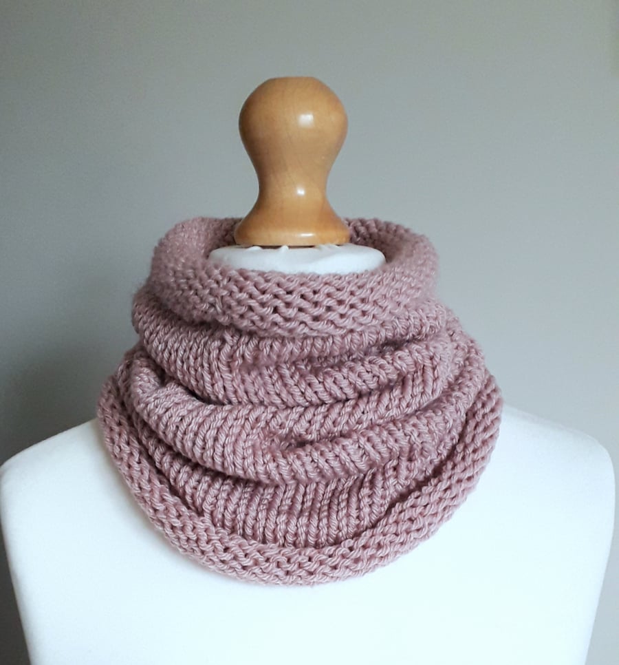 Soft Pink Merino Wool Cowl, Scarf, Infinity Scarf, Neck Warmer