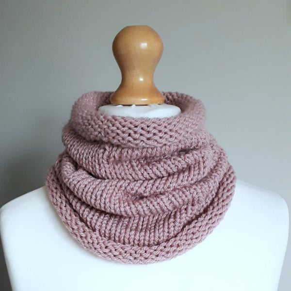 Soft Pink Merino Wool Cowl, Scarf, Infinity Scarf, Neck Warmer