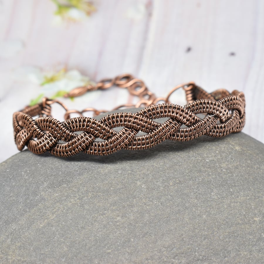 Wire macrame bracelet hotsell