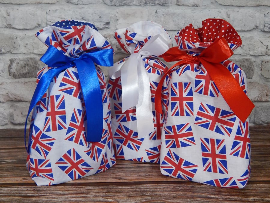 Queens Jubilee Union Jack Gift Bags. Reusable Gift Bag. 100% Cotton. Lined.