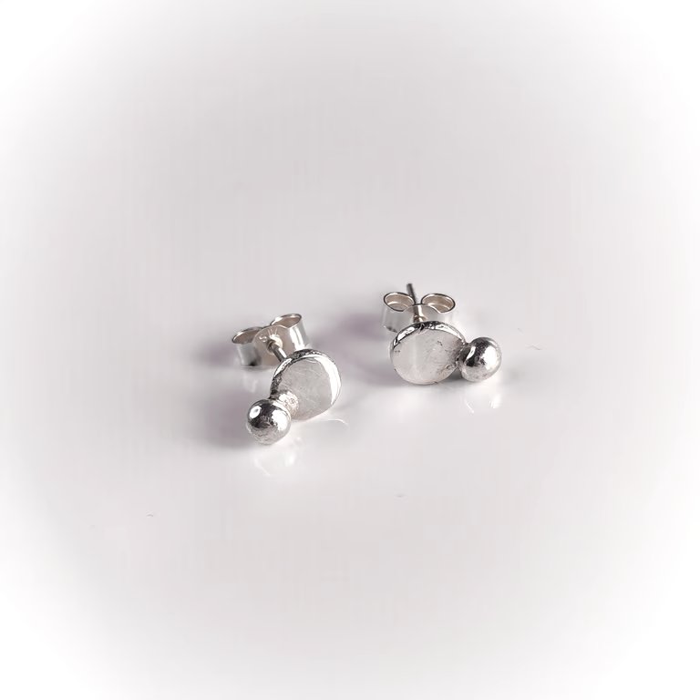Beautiful simple sterling silver round studs