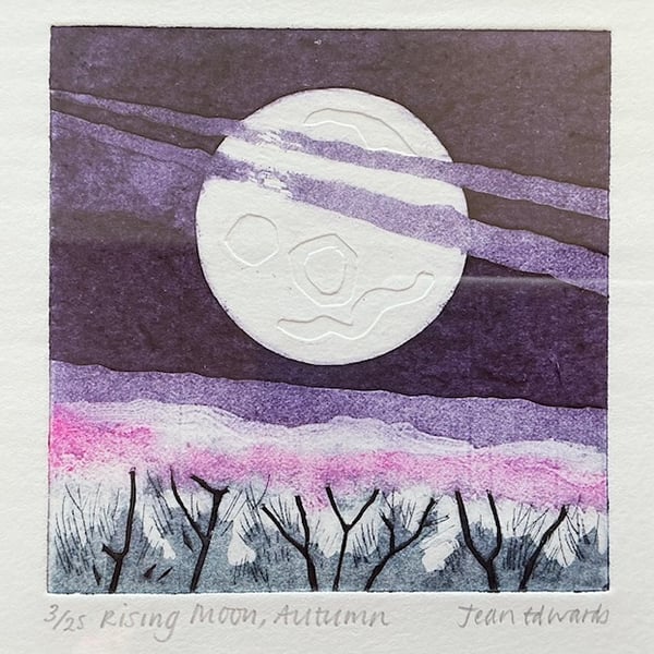 Rising moon, Autumn