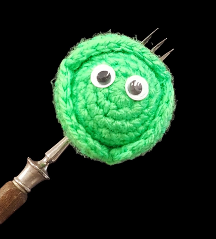 Crochet sprout magnet