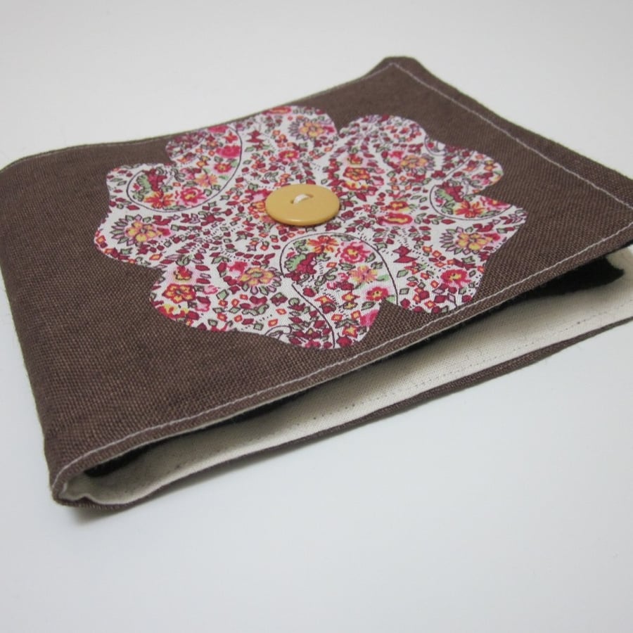 Brown Floral Tudor Rose Linen Needlebook