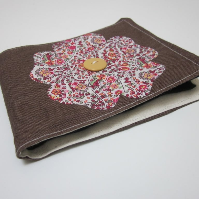 Brown Floral Tudor Rose Linen Needlebook