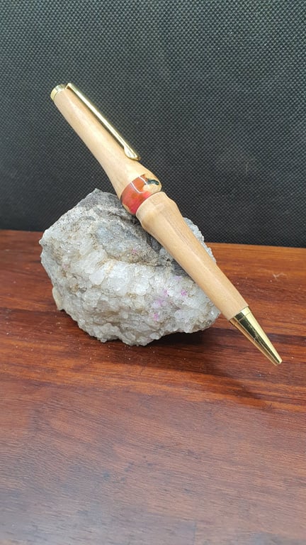 Handmade Resin and Wood pen
