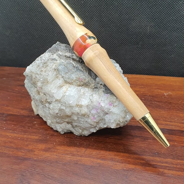 Handmade Resin and Wood pen