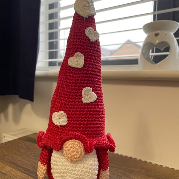 Crochet Valentines Gonk