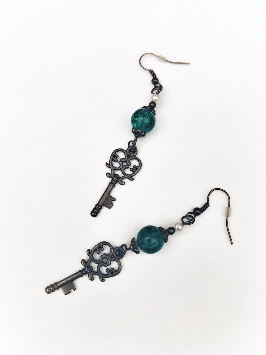 Key earrings with sea green glass beads and tiny pearls