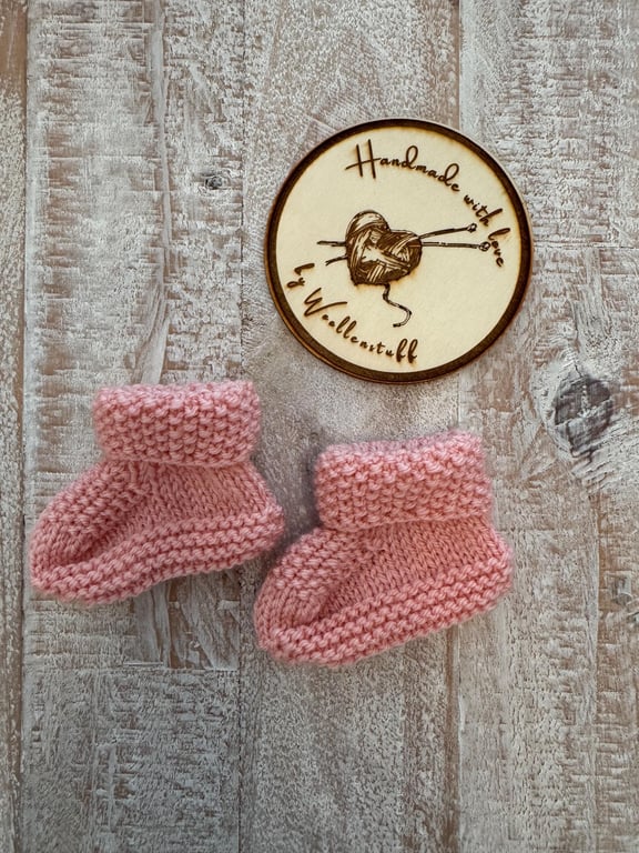 Made To Order Handknitted Seed Stitch Baby Boots 4 sizes. Any colour.