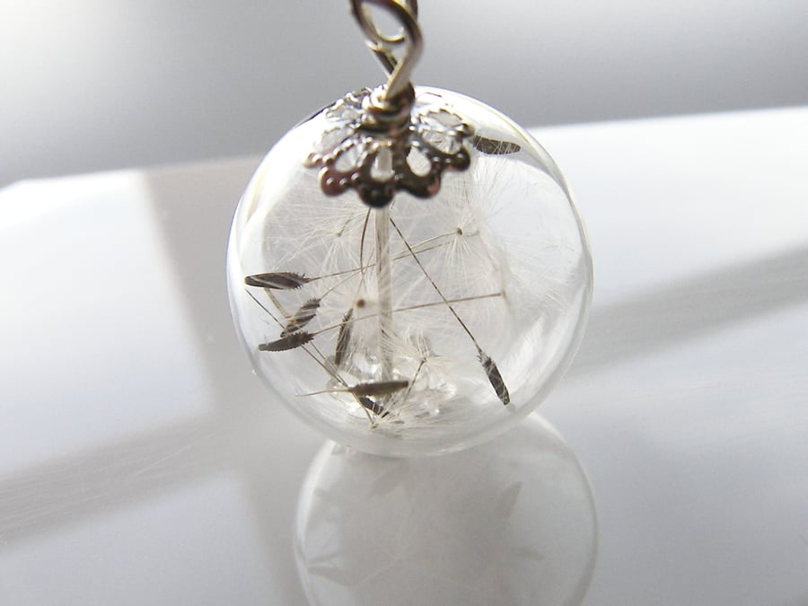 Real Dandelion Seeds Glass Globe Necklace - MAKE A WISH