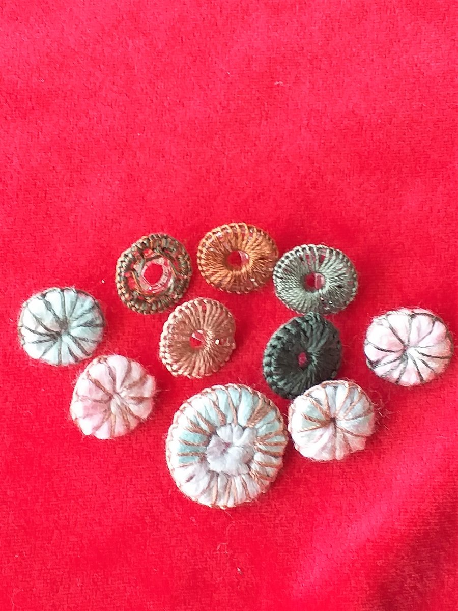 Silk-wrapped Buttons