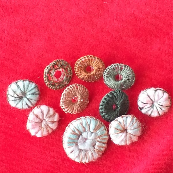 Silk-wrapped Buttons