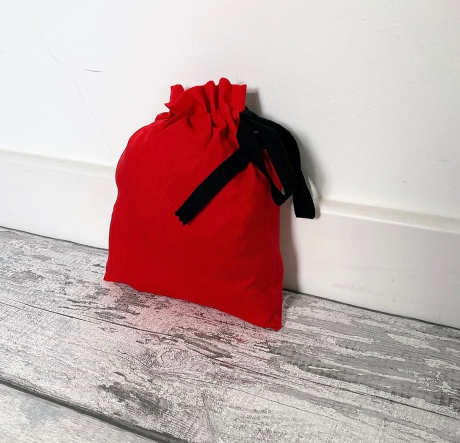 Red Cotton Fabric Drawstring Gift Bag: Small Present Wrap.