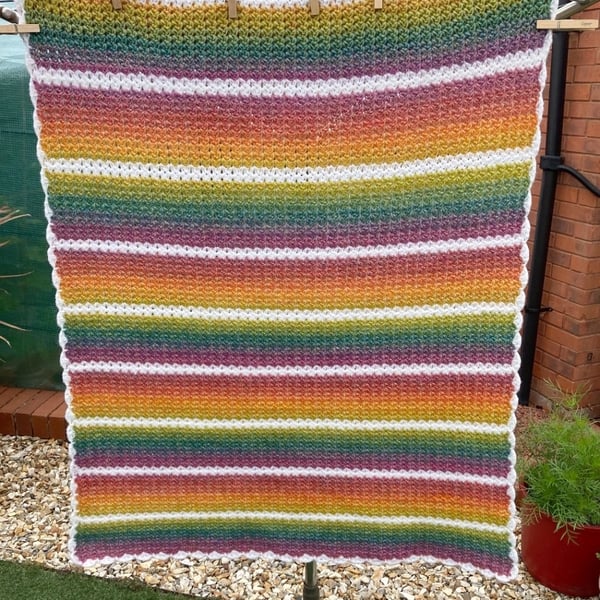 Scallop edge Striped Crocheted Baby Blanket