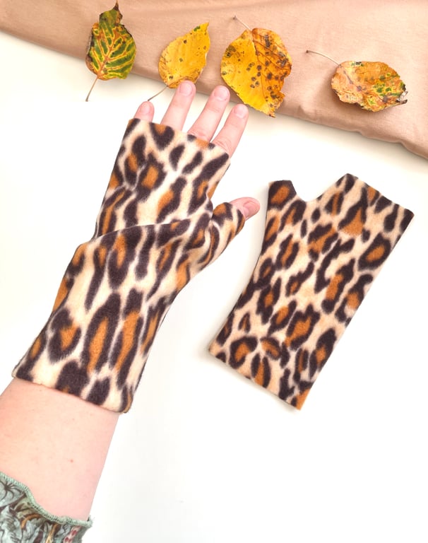 SMALL Long fingerless leopard print gloves Typing arthritis wrist warmer gloves
