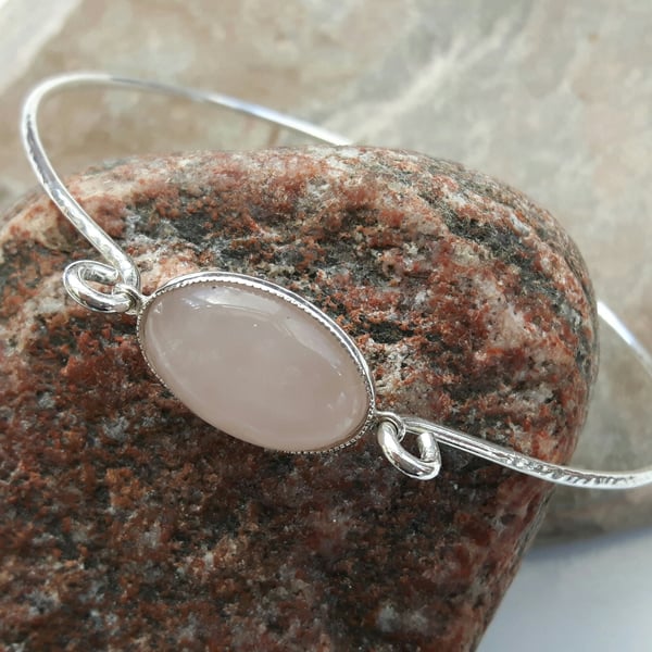 Sterling Silver Bangle with Rose Quartz Cabochon 