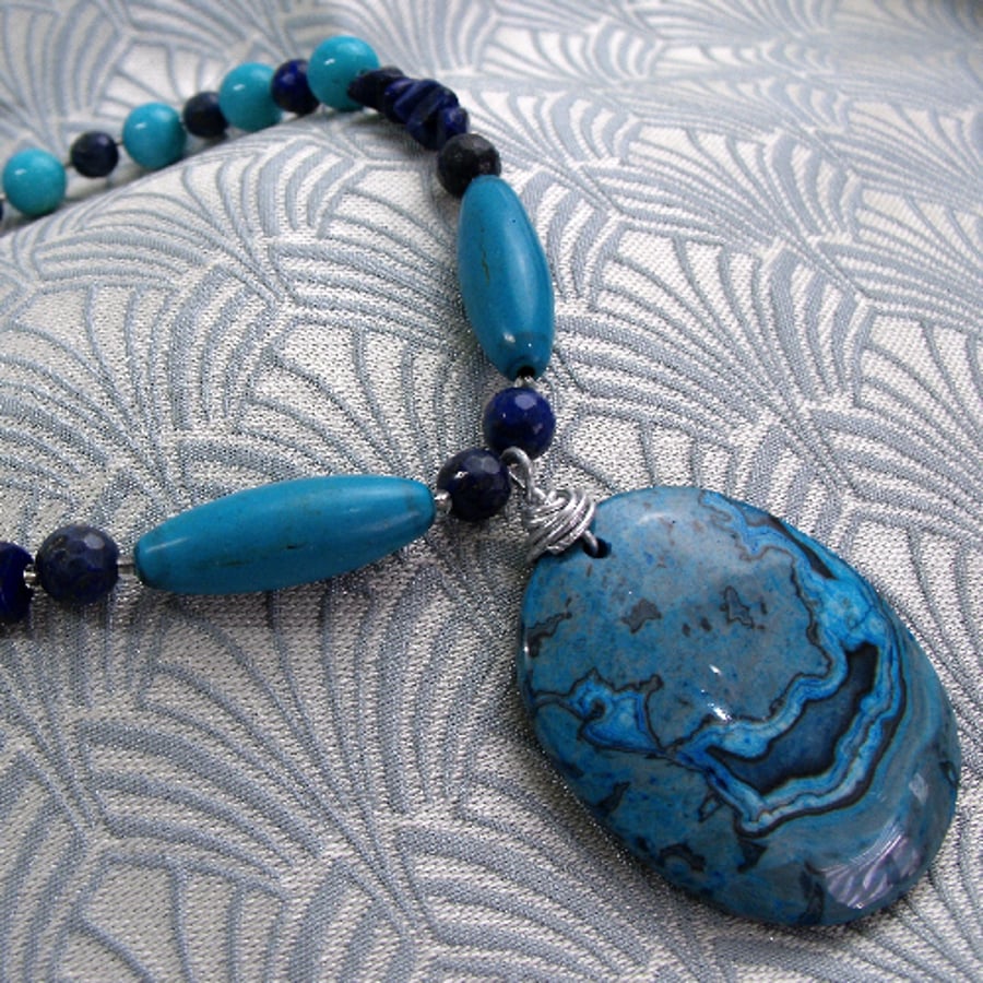 Blue Pendant Necklace, Blue Agate Pendant Necklace, Handmade Necklace DD21