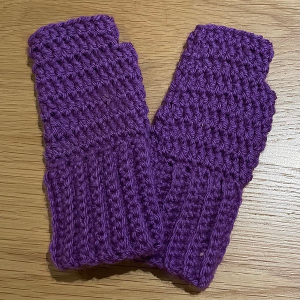 Children’s fingerless gloves