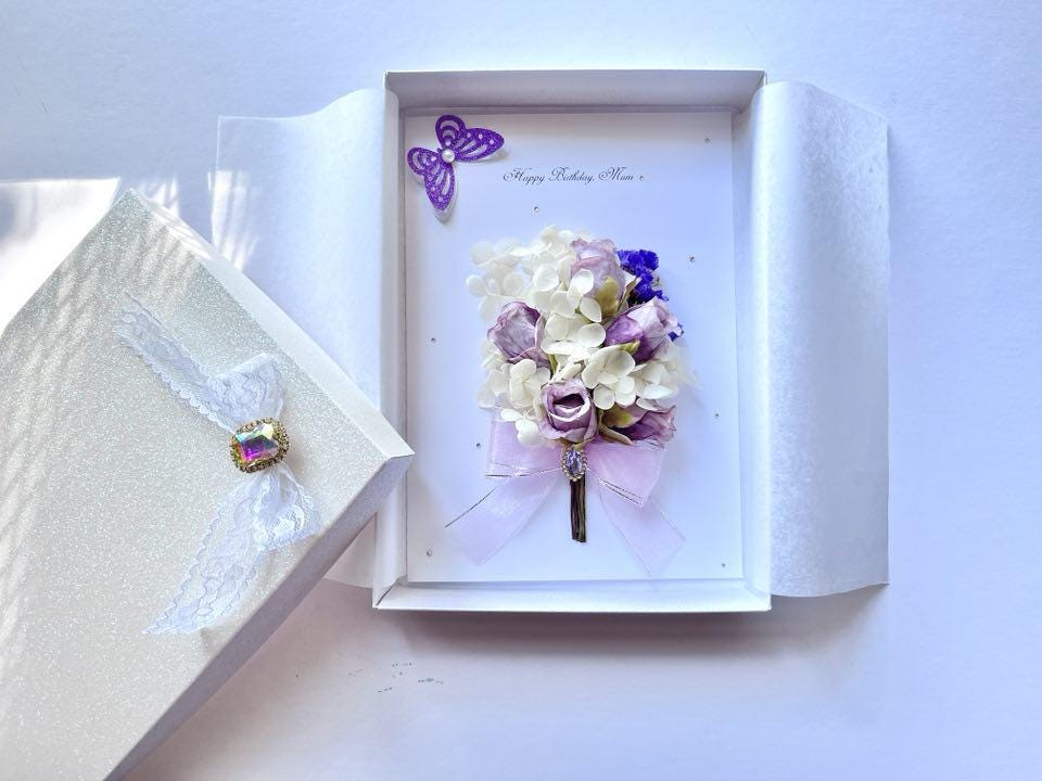 Handmade Personalised Dried Flower Birthday Card for Mum, Wife, Daughter C043