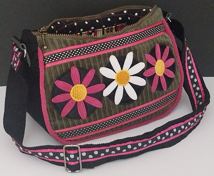 The three little Daisies Handbag
