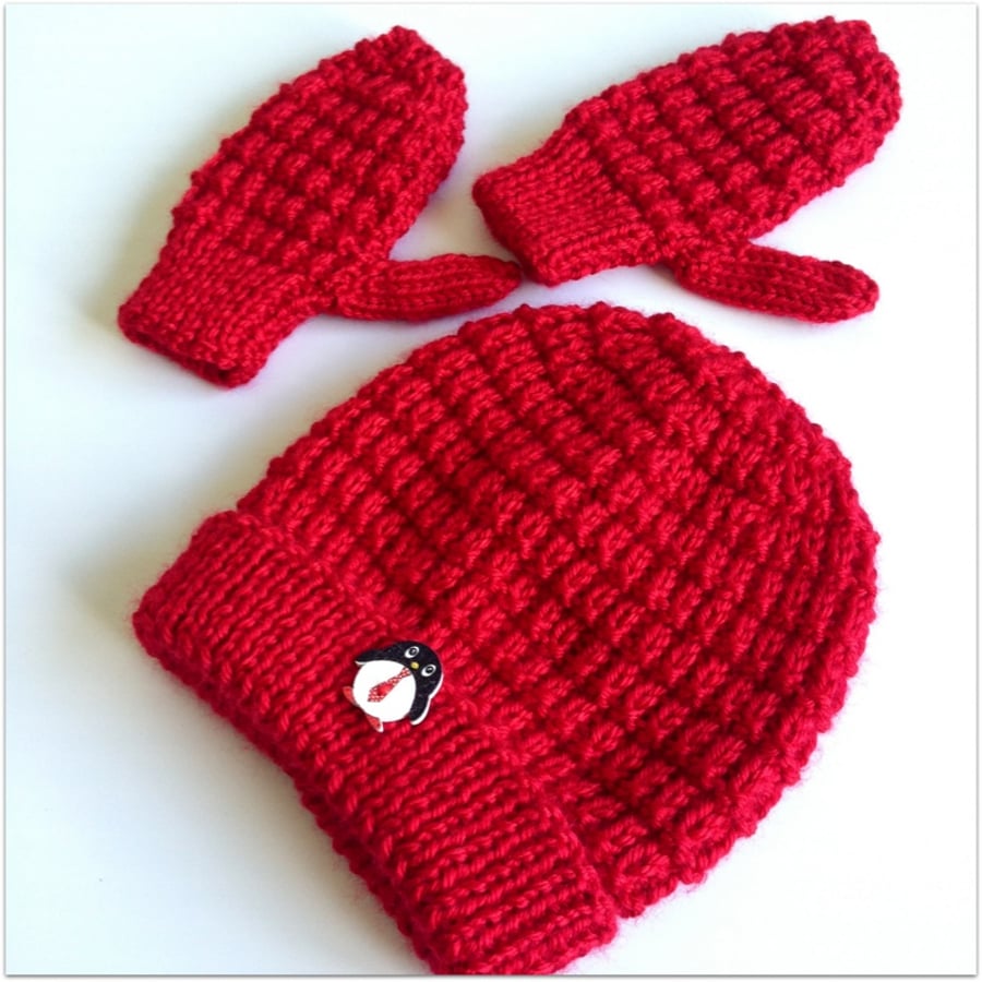 Child's Beanie Hat and Mittens set - Age 2 approx