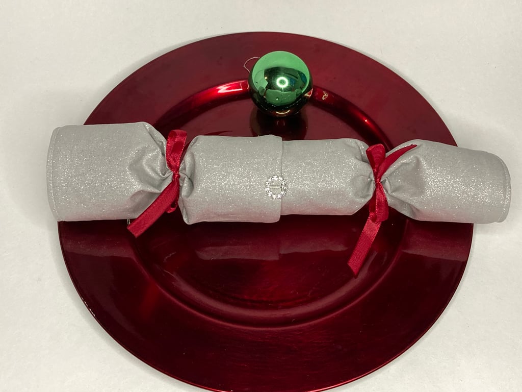 Christmas crackers - single, reusable silver party crackers.