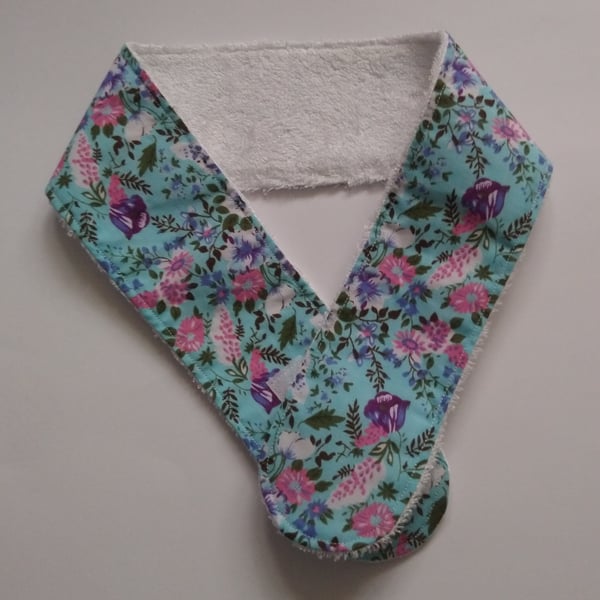 Bamboo Beauty Spa Headband with Blue Floral Design