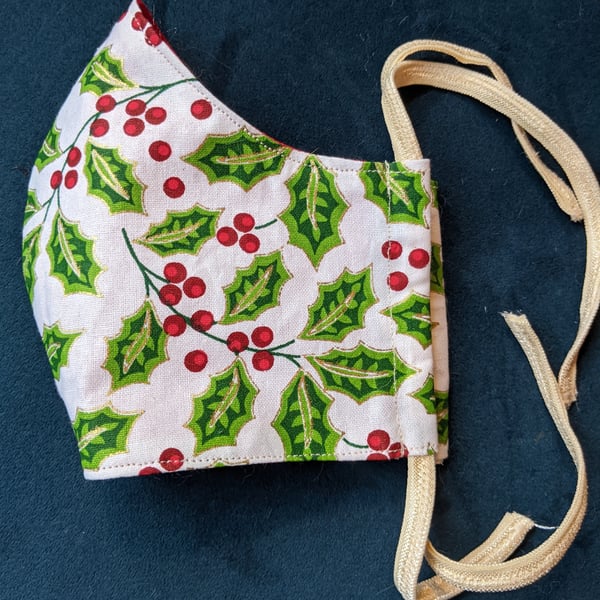 Cotton face mask with Christmas holly pattern
