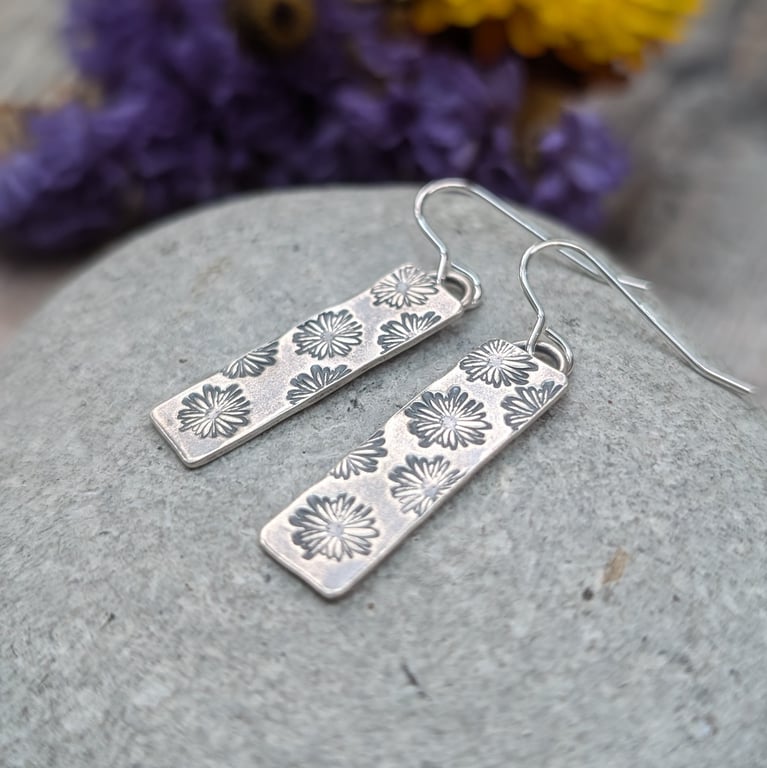 Sterling Silver Rectangle Daisy Flower Earrings - JBJ1008