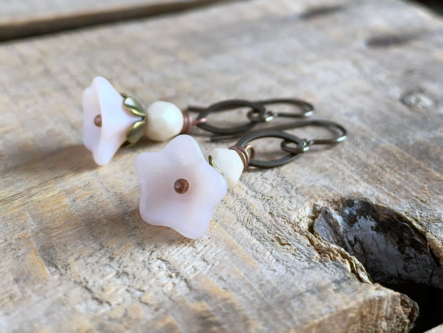 Czech Glass Flower Earrings. Petite Earrings. Ivory & Pink Floral Earrings