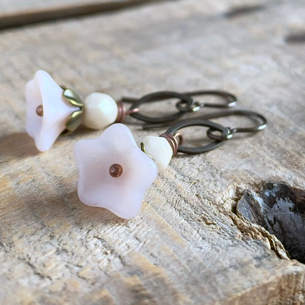 Czech Glass Flower Earrings. Petite Earrings. Ivory & Pink Floral Earrings