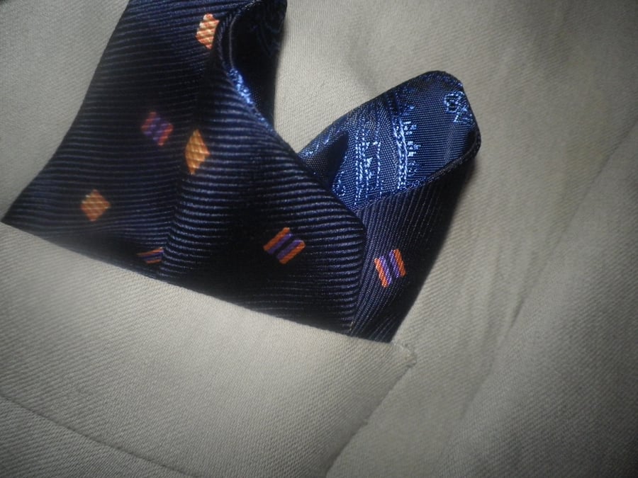 Gold squares on navy pure silk reversible pocket square, 25x25cm