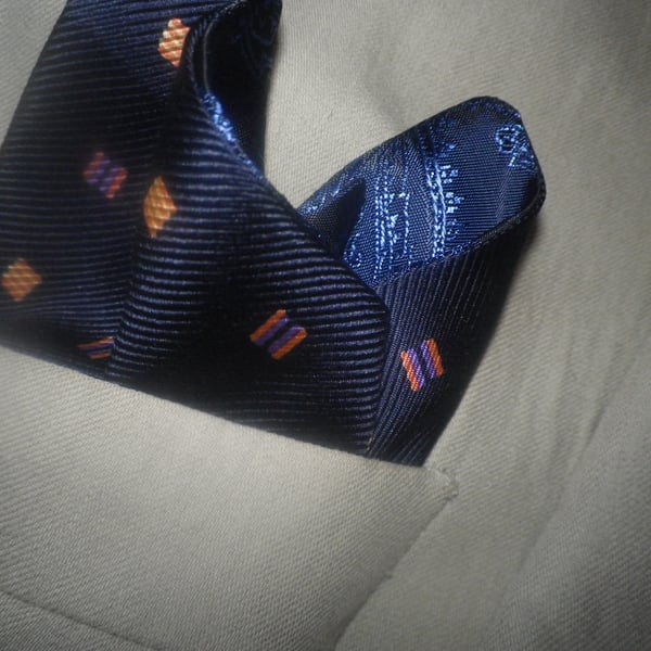 Gold squares on navy pure silk reversible pocket square, 25x25cm