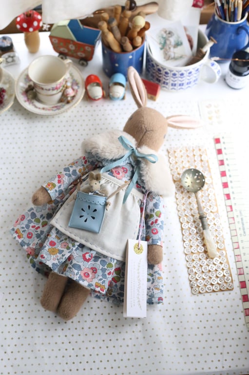 Heirloom Liberty Bunny - Betsy blue