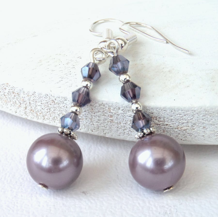 Lilac shell pearl earrings with amethyst crystals