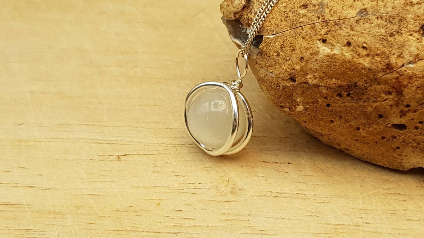 Minimalist White Moonstone circle Pendant necklace. June's Birthstone