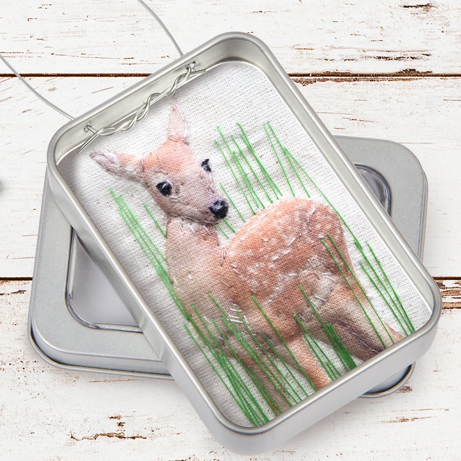 Deer, little fabric deer, deer picture, gift, ornament