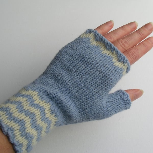 Wrist warmers Fingerless gloves