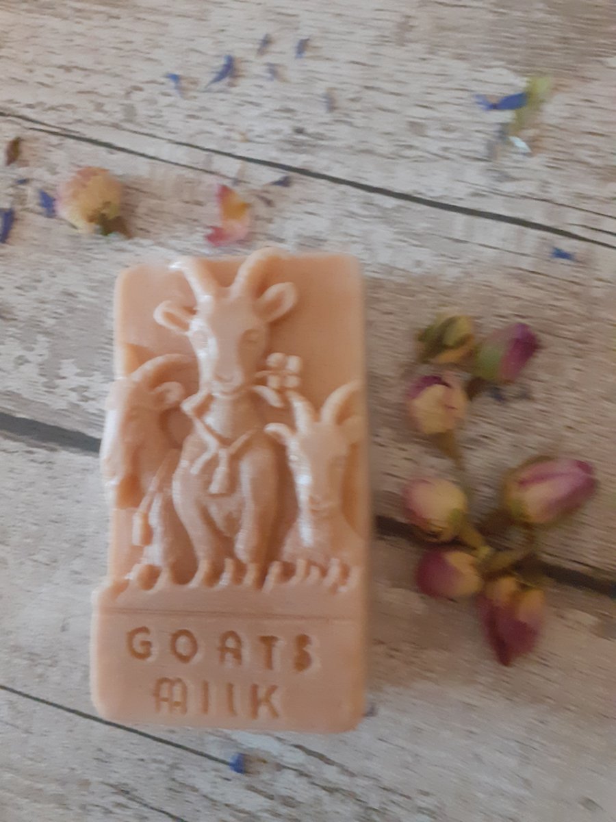 Handmade Goats Milk Essential Oil Rose Geranium Rustic Large Soap 125g