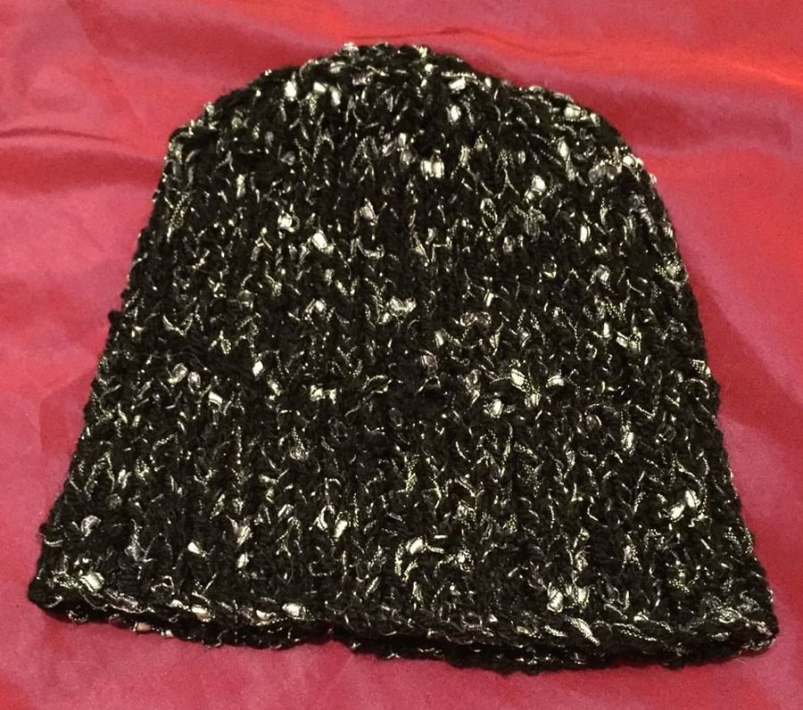 Ladies black and silver wool hat 