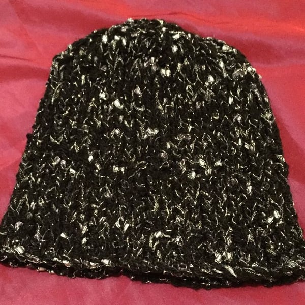 Ladies black and silver wool hat 