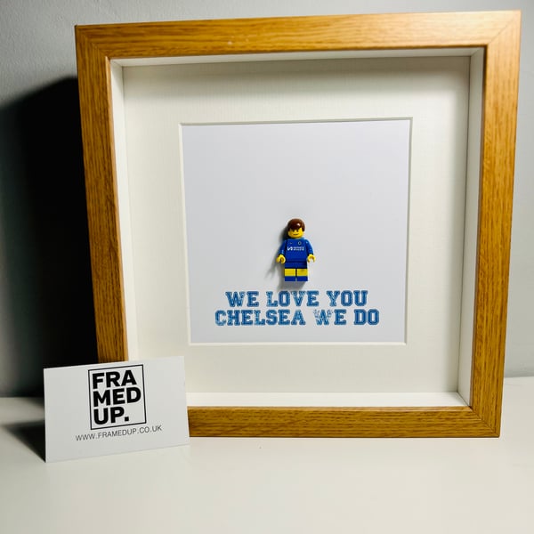 CHELSEA FC - FRAMED CUSTOM FOOTBALL MINIFIGURE - LEGO FOOTBALLER