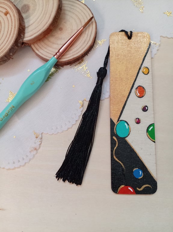 Wooden colourful bubble pattern bookmark 